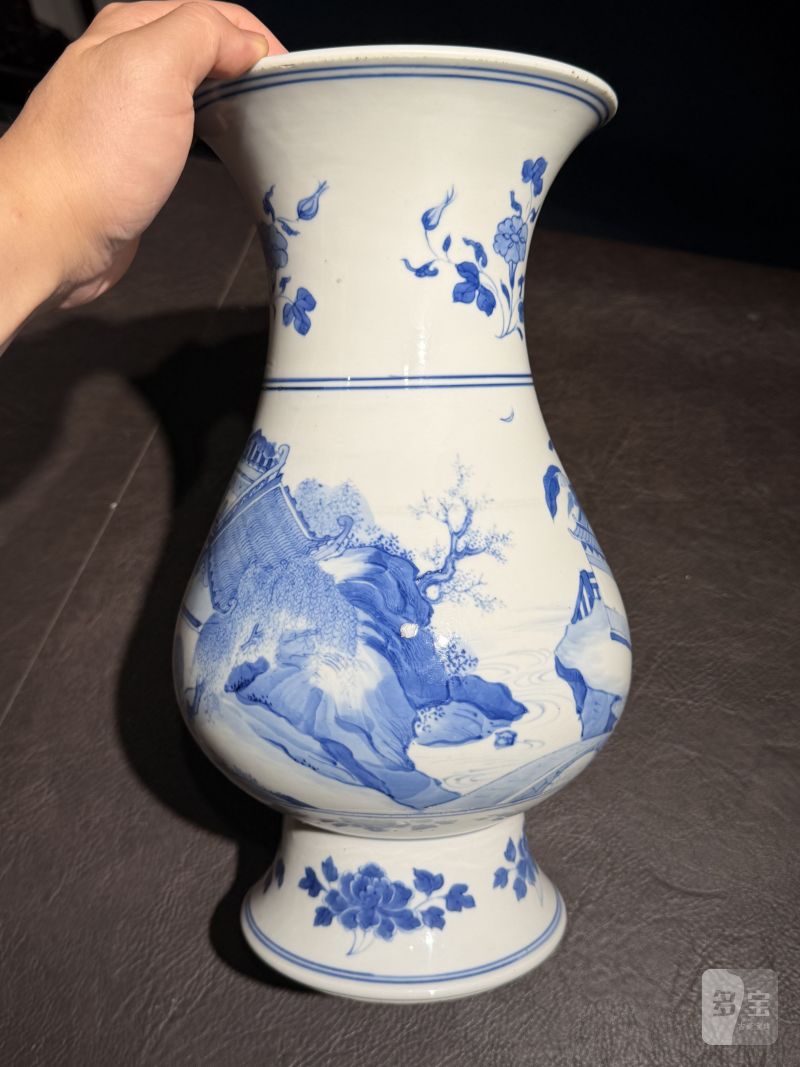 清康熙 青花庭院“杨柳荡千”图琵琶尊 - 图7